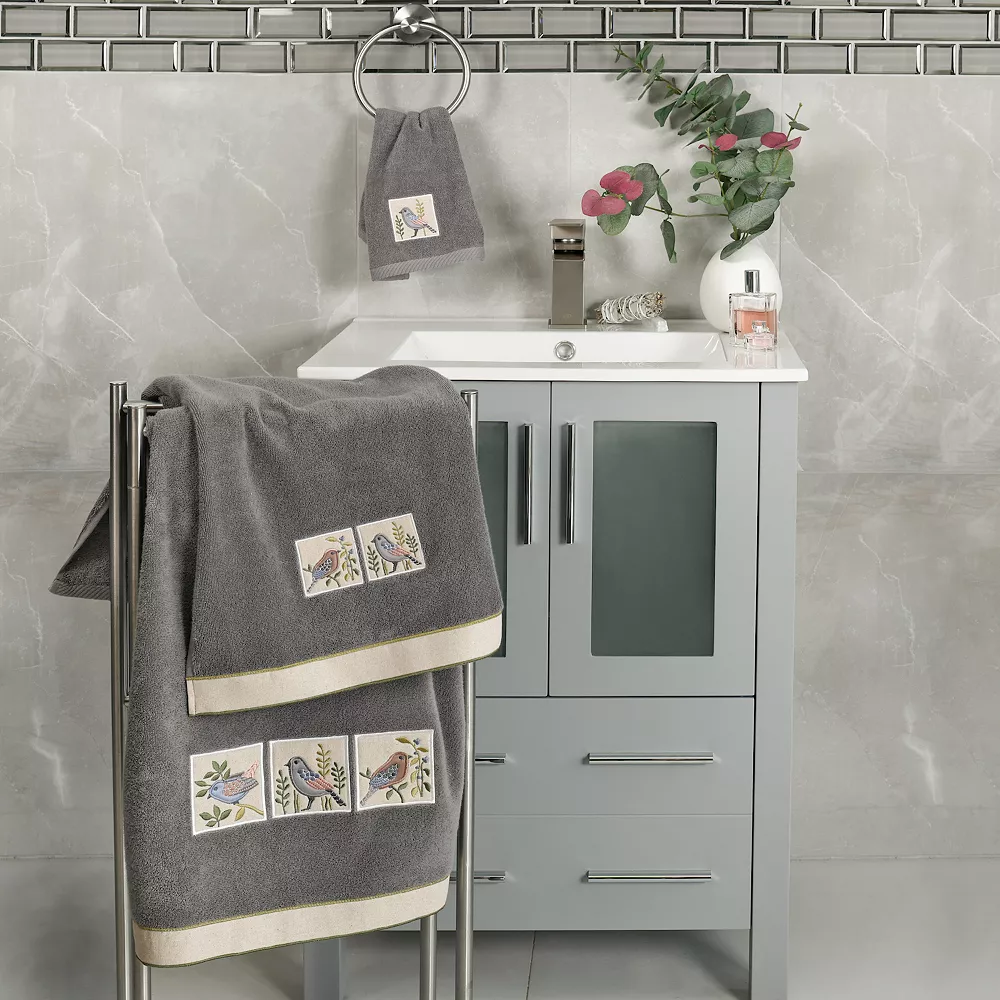 Linum Home Textiles Turkish Cotton Belinda 2-piece Embellished Fingertip Towel Set - Image 3