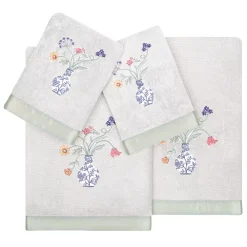 Linum Home Textiles Turkish Cotton Stella 4-piece Embellished Towel Set