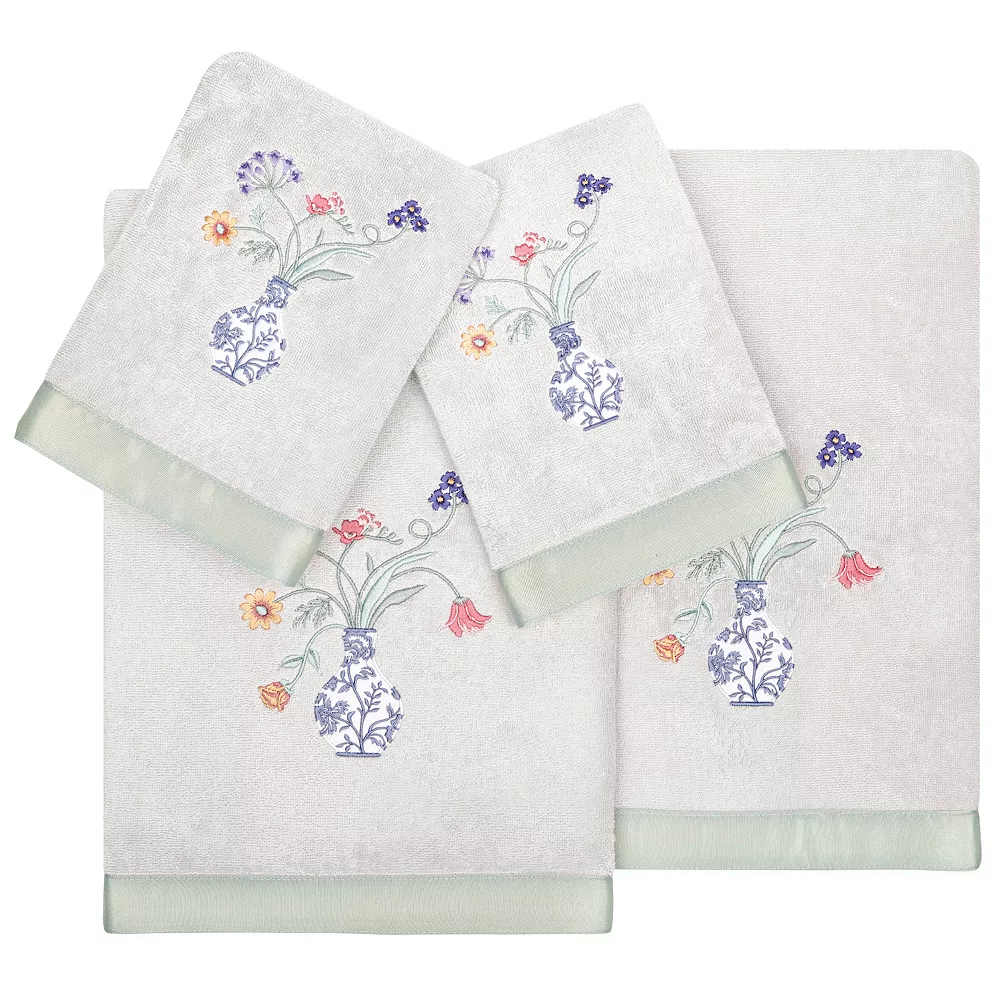 Linum Home Textiles Turkish Cotton Stella 4-piece Embellished Towel Set